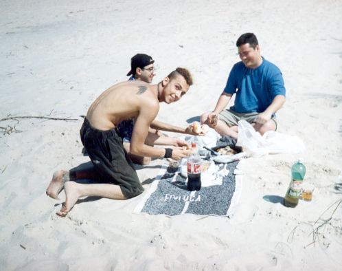 Ser tosco é... comer frango com farofa na praia e achar legal (1997)